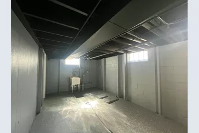 6827 N 44th St, Milwaukee, WI 53223 - Photo 73