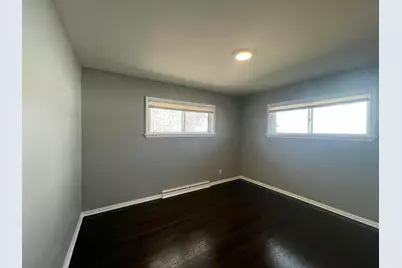 6827 N 44th St, Milwaukee, WI 53223 - Photo 13