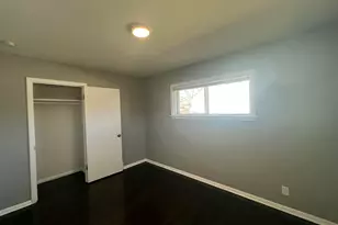 6827 N 44th St, Milwaukee, WI 53223 - Photo 27