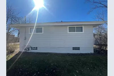 6827 N 44th St, Milwaukee, WI 53223 - Photo 3