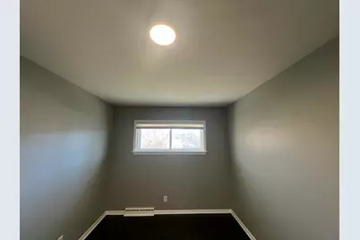 6827 N 44th St, Milwaukee, WI 53223 - Photo 35