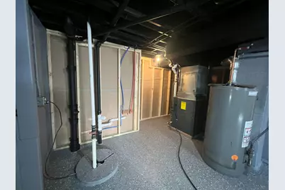 6827 N 44th St, Milwaukee, WI 53223 - Photo 81