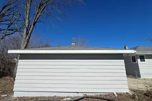 6827 N 44th St, Milwaukee, WI 53223 - Photo 93