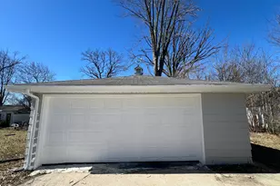 6827 N 44th St, Milwaukee, WI 53223 - Photo 91