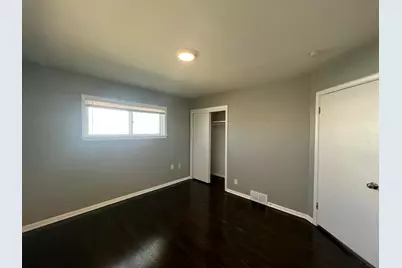 6827 N 44th St, Milwaukee, WI 53223 - Photo 15