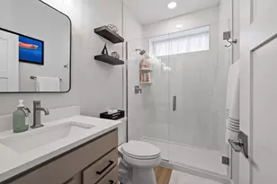 422 S Lake Shore Dr, Fontana, WI 53125 - Photo 25