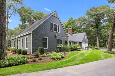 N63W29784  Woodfield Ct, Merton, WI 53029 - Photo 3