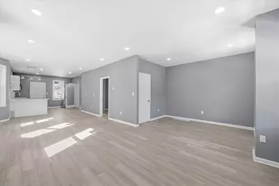 3341 N Richards St, Milwaukee, WI 53212 - Photo 9