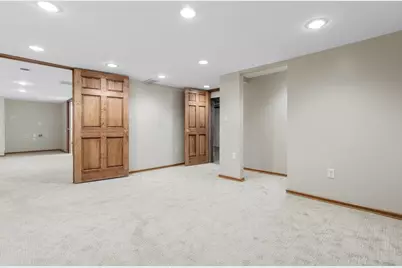 1407 W Mallory Ave, Milwaukee, WI 53221 - Photo 13