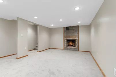 1407 W Mallory Ave, Milwaukee, WI 53221 - Photo 5