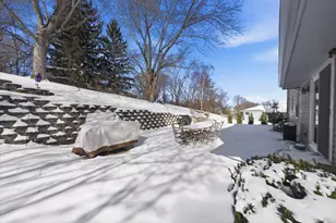 15429 W Mayflower Ct, New Berlin, WI 53151 - Photo 41