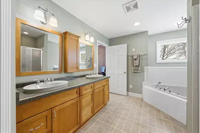 15429 W Mayflower Ct, New Berlin, WI 53151 - Photo 19