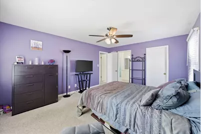 15429 W Mayflower Ct, New Berlin, WI 53151 - Photo 23