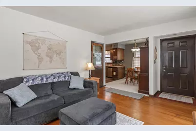 2468 S 61st St, West Allis, WI 53219 - Photo 3