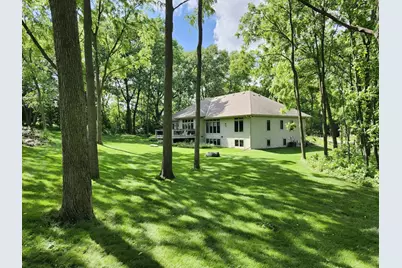 N77W23829  Sun Valley Run, Sussex, WI 53089 - Photo 5