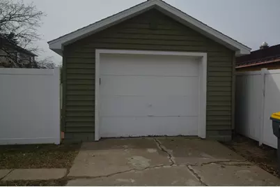 109  Roberts St, Holmen, WI 54636 - Photo 23