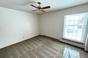 300 Foxwood Dr, Racine, WI 53185 - Photo 15