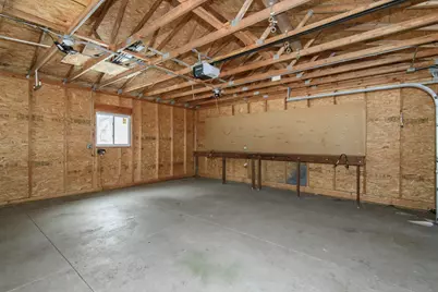 21401 W Woodland Dr, New Berlin, WI 53146 - Photo 31