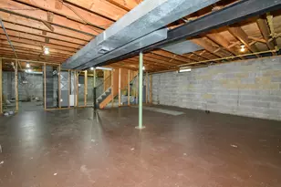 21401 W Woodland Dr, New Berlin, WI 53146 - Photo 27