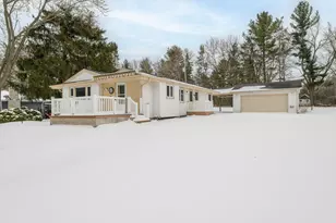 21401 W Woodland Dr, New Berlin, WI 53146 - Photo 1
