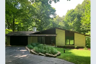 S54W23710  Maple Hill Ct, Waukesha, WI 53189 - Photo 3