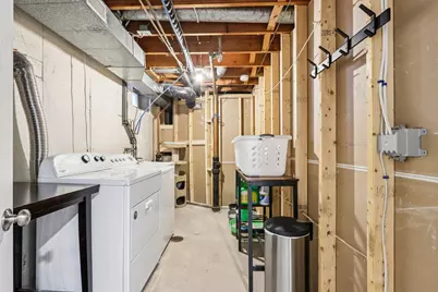 S54W23710  Maple Hill Ct, Waukesha, WI 53189 - Photo 43