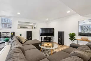 S54W23710 Maple Hill Ct, Waukesha, WI 53189 - Photo 37