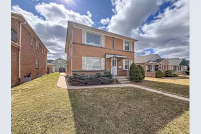 8909 W Burleigh St #8911, Milwaukee, WI 53222 - Photo 3