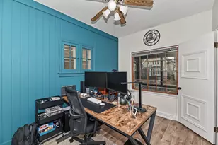 2009 S 77th St, West Allis, WI 53219 - Photo 15