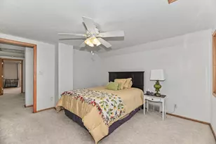 2009 S 77th St, West Allis, WI 53219 - Photo 21