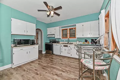 2009 S 77th St, West Allis, WI 53219 - Photo 11