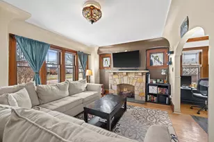 3349 N 92nd St, Milwaukee, WI 53222 - Photo 7