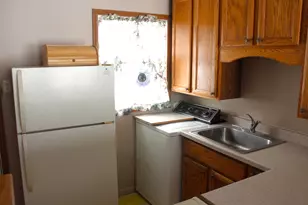 2853 S 50th St, Milwaukee, WI 53219 - Photo 5