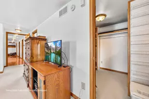 N9601 Wiley Rd, Ixonia, WI 53094 - Photo 15