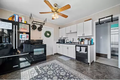 3349 N 92nd St, Milwaukee, WI 53222 - Photo 9