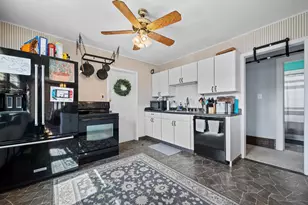 3349 N 92nd St, Milwaukee, WI 53222 - Photo 9