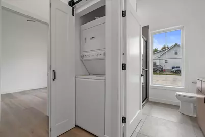 308  Oak St #101, Slinger, WI 53086 - Photo 7