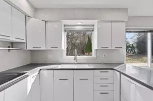 201 W Ellsworth Ln, Bayside, WI 53217 - Photo 11