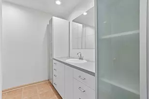 201 W Ellsworth Ln, Bayside, WI 53217 - Photo 25