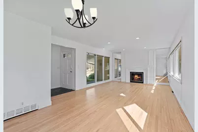 201 W Ellsworth Ln, Bayside, WI 53217 - Photo 7