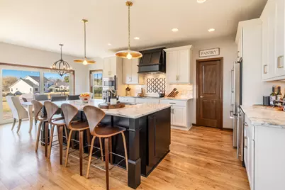 W79N417  Ridgeway Ln, Cedarburg, WI 53012 - Photo 13