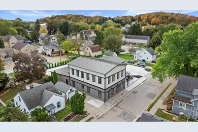 308  Oak St #202, Slinger, WI 53086 - Photo 15