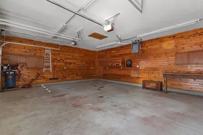 1608  Menomonee Ave, South Milwaukee, WI 53172 - Photo 33