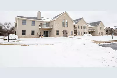 930  Oconomowoc Pkwy, Oconomowoc, WI 53066 - Photo 3