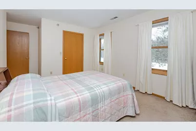 930  Oconomowoc Pkwy, Oconomowoc, WI 53066 - Photo 21