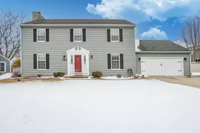 724  Overland Trl, Grafton, WI 53024 - Photo 1