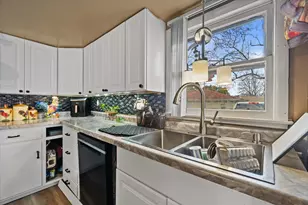 7208 W Nash St, Milwaukee, WI 53216 - Photo 11