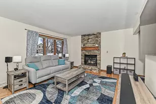 1511 Camden Ct, Waukesha, WI 53186 - Photo 5