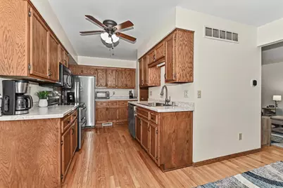 1511  Camden Ct #A, Waukesha, WI 53186 - Photo 11