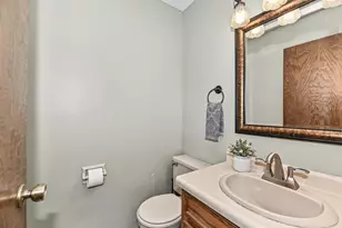 1511 Camden Ct, Waukesha, WI 53186 - Photo 23